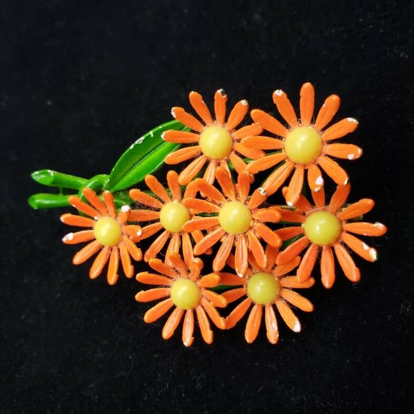 Vintage Weiss Bouquet of Eight Orange and Yellow D - Picture 4 of 5